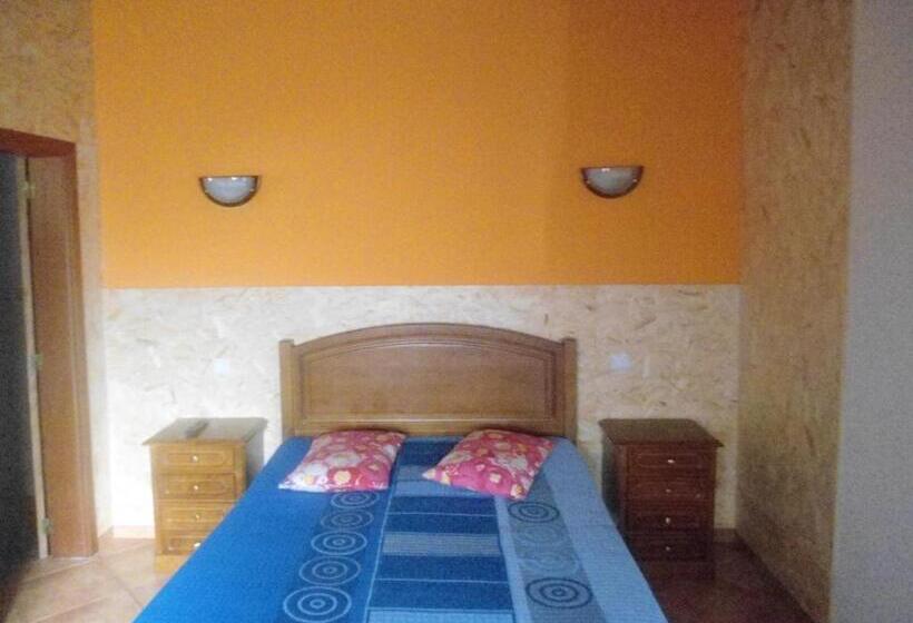 Пансион Campismo Rural Rio Caldo Geres