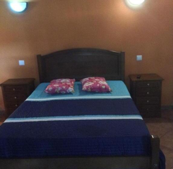 Пансион Campismo Rural Rio Caldo Geres