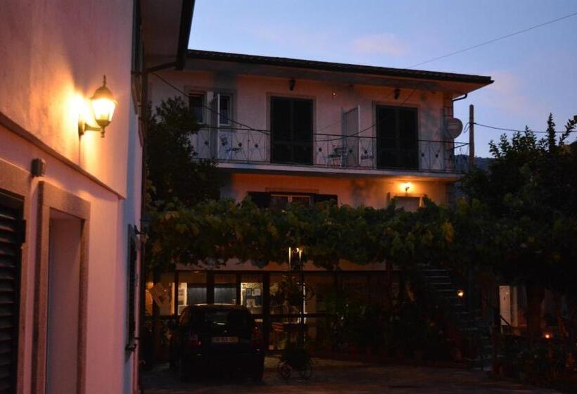 펜션 Casa Dos Santos Alojamento   Guest House