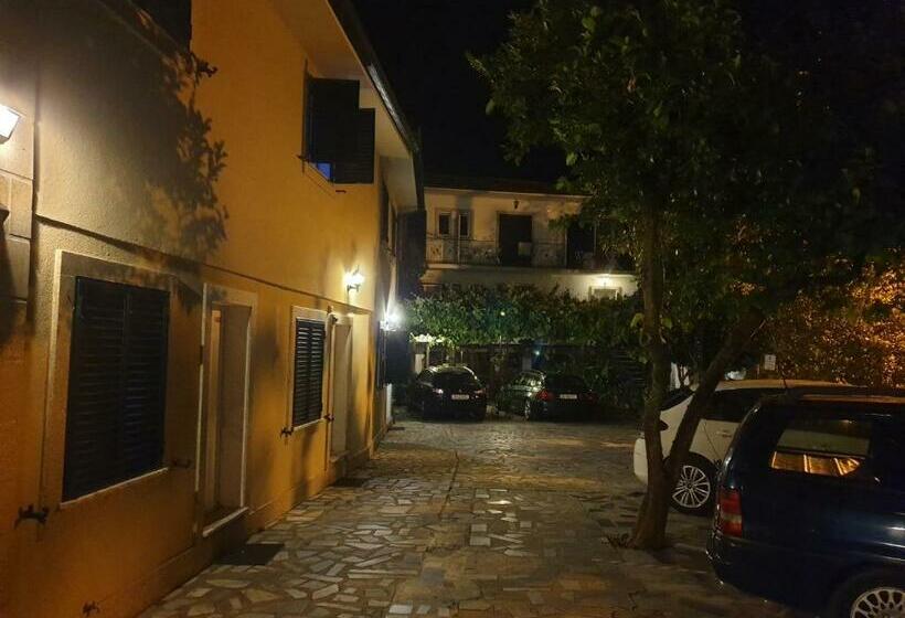 펜션 Casa Dos Santos Alojamento   Guest House