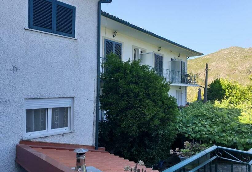 펜션 Casa Dos Santos Alojamento   Guest House