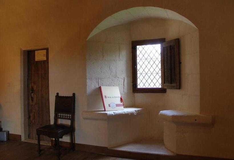 بنسيون Chateau De Forges