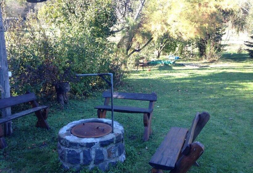 بنسيون ács Kúria