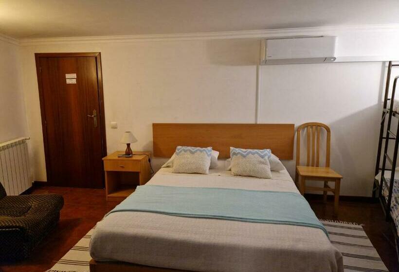 펜션 Casa Dos Santos Alojamento   Guest House