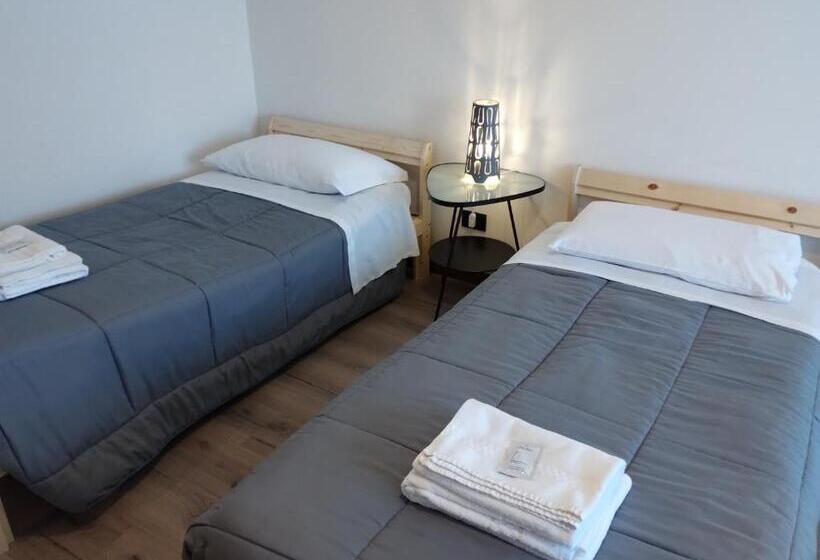 بنسيون Easyroom Schio