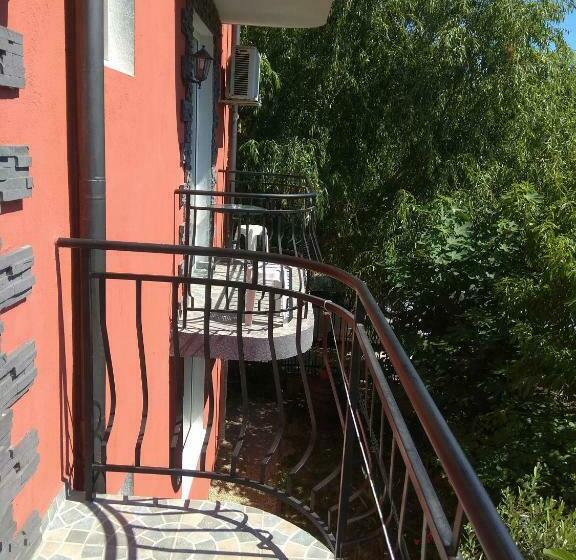 بنسيون Guest House Sunflowers