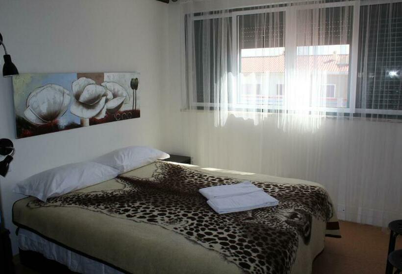 بنسيون Hostel Casa Lucas