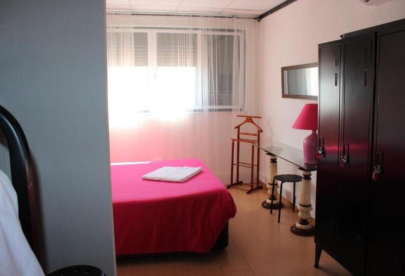 بنسيون Hostel Casa Lucas