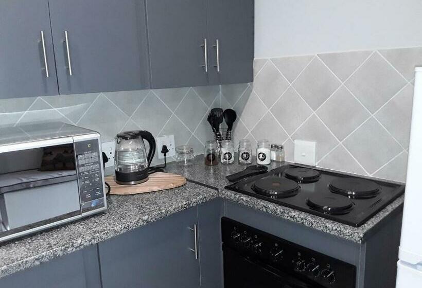 Пансион Ibis Nest