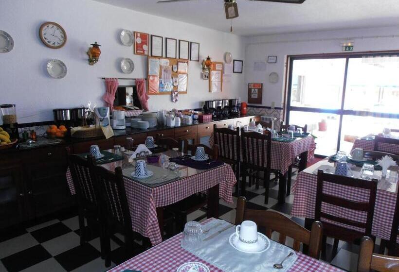 بنسيون Lobateira Villas