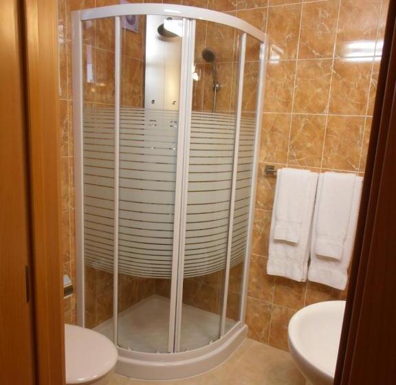 بنسيون Lobateira Villas