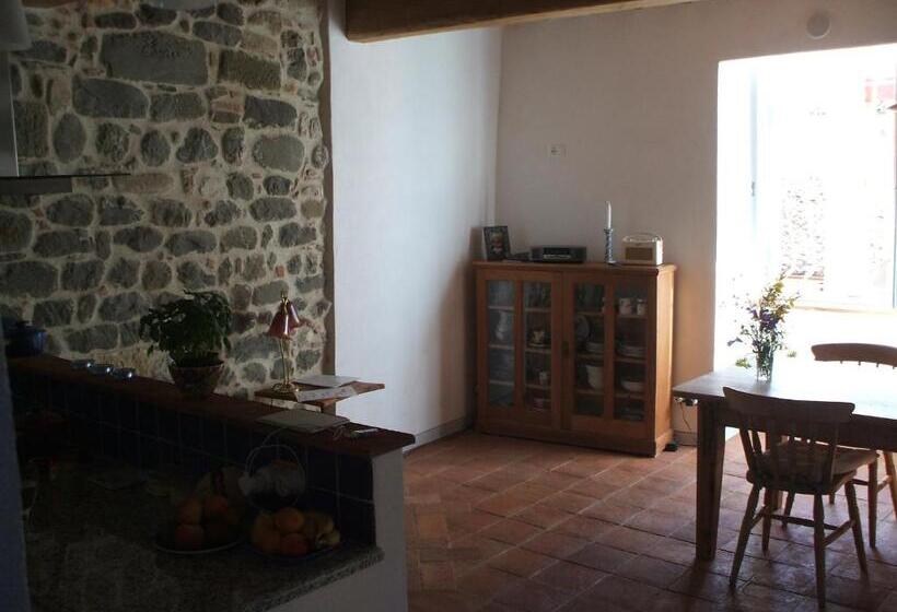 פנסיון Nel Cielo... Di Barga