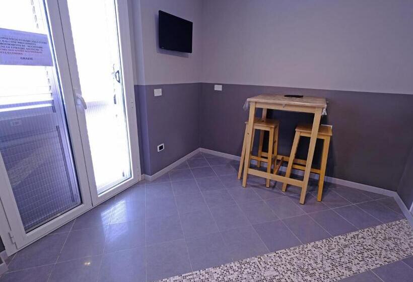 פנסיון Oasi 83