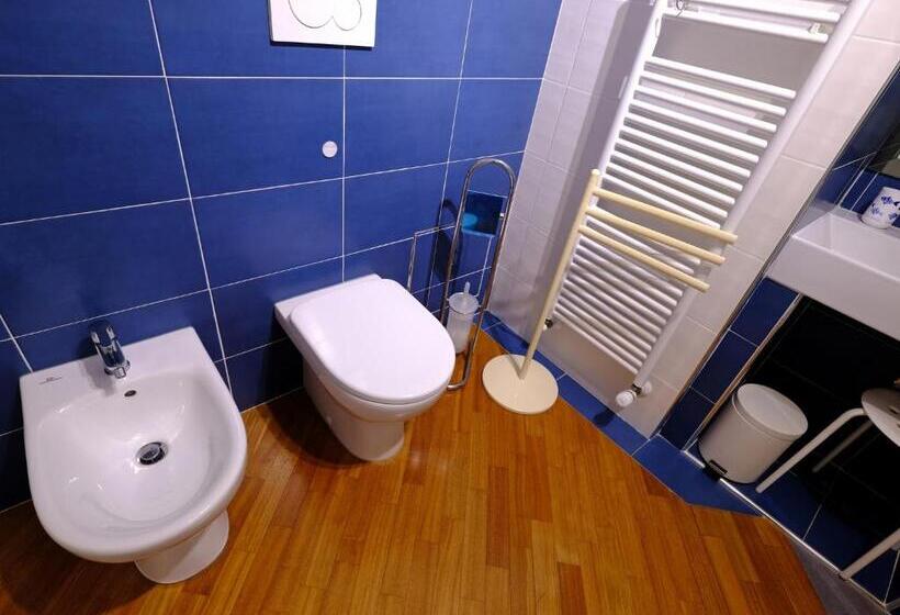 פנסיון Oasi 83