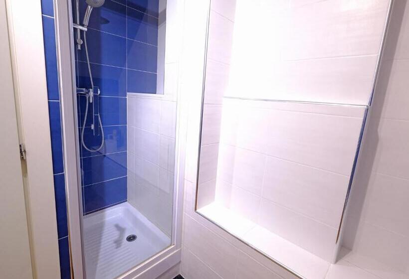 פנסיון Oasi 83