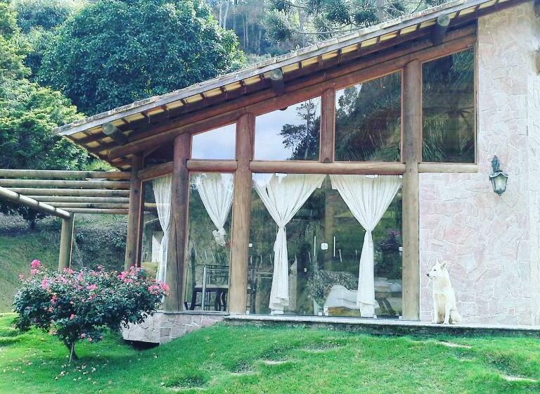 ペンション Pousada Rocamadour