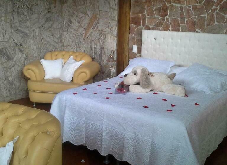 ペンション Pousada Rocamadour