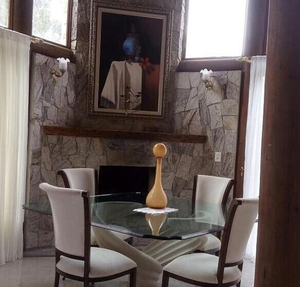 ペンション Pousada Rocamadour