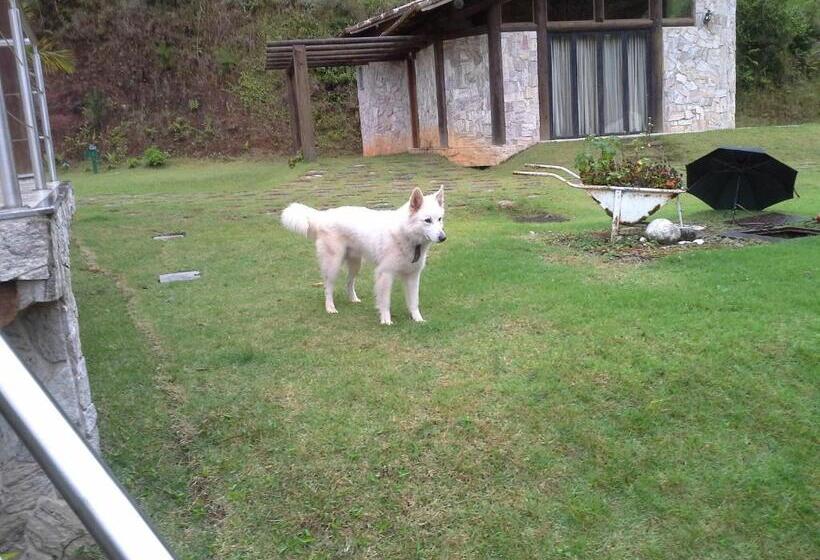 ペンション Pousada Rocamadour