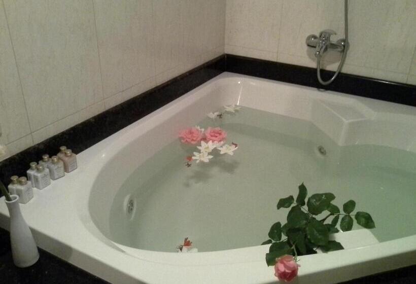 ペンション Pousada Rocamadour