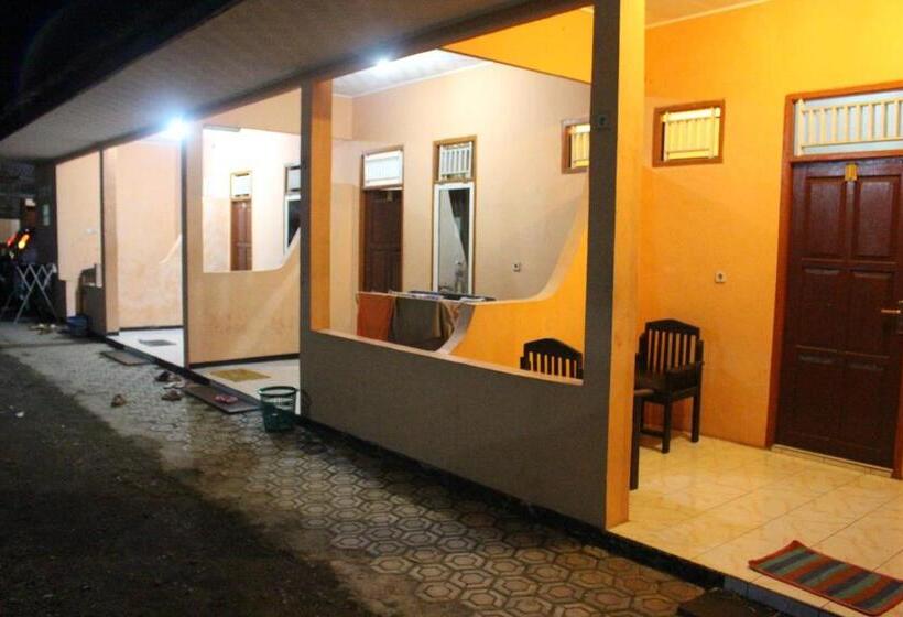 بنسيون Putra Sindang Asih