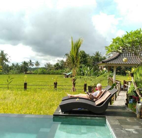 פנסיון Uma Caming Villas & Gym