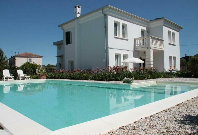 ペンション Una Stanza Nel Parco