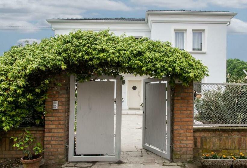 ペンション Una Stanza Nel Parco