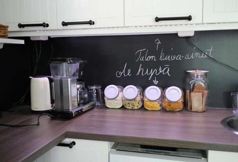 פנסיון Wanha Neuvola Guesthouse