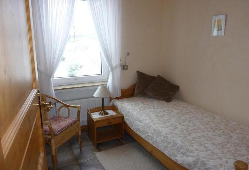 بنسيون Weingut Brennerei Gästehaus Emil Dauns