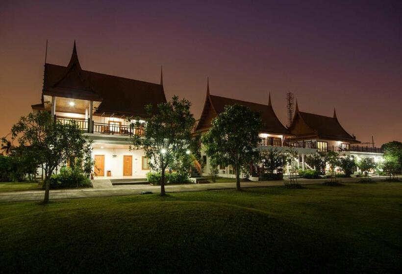 Thaihome Resort