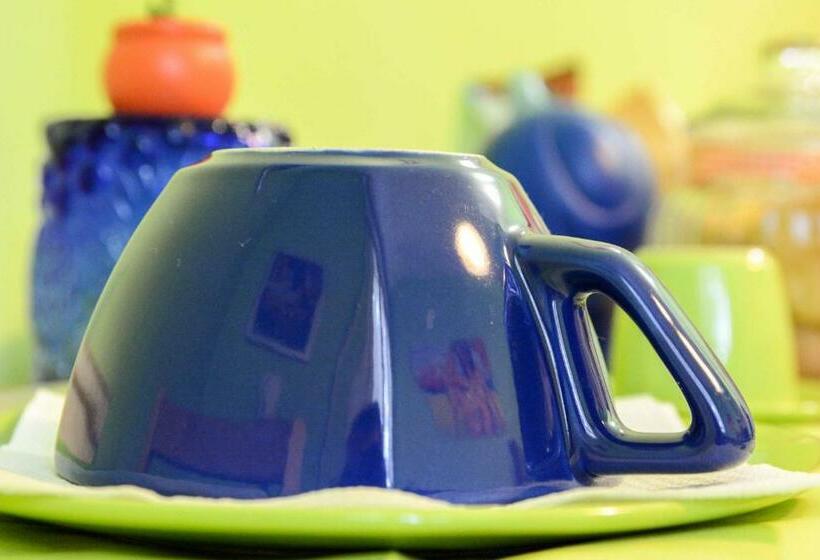 B&b Casa Fuori Casa 200 Mt Dal Casello Autostradale