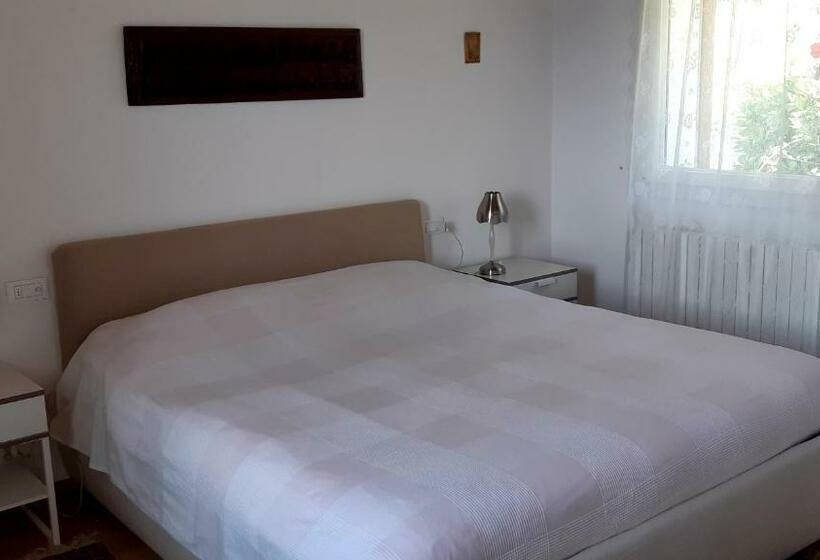 مبيت وإفطار Bellavista Trieste