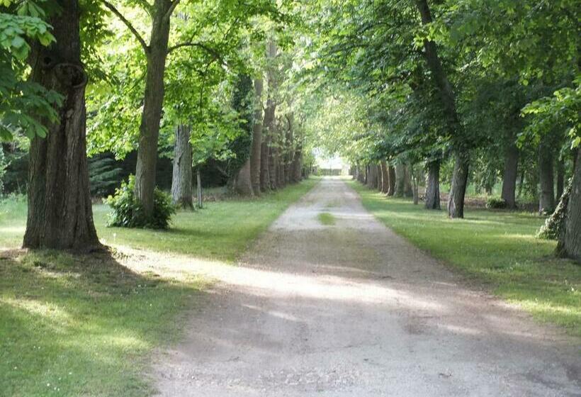 צימר Château De Nazé