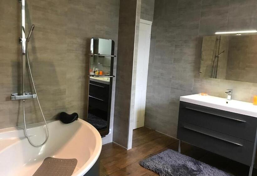 צימר Château Du Puech