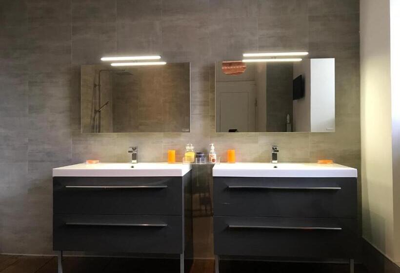 ベッドアンドブレックファースト Château Du Puech