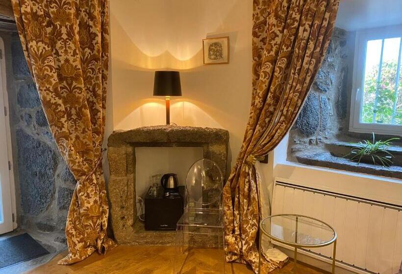 צימר Château Du Puech