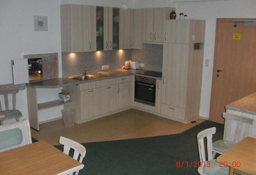 مبيت وإفطار Haus Brandner