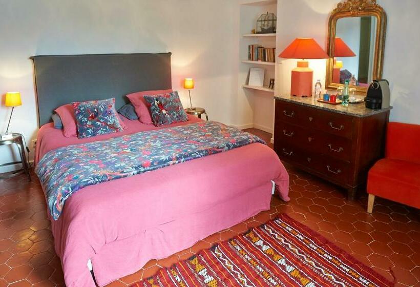 Bed and Breakfast La Grande Maison De Nans