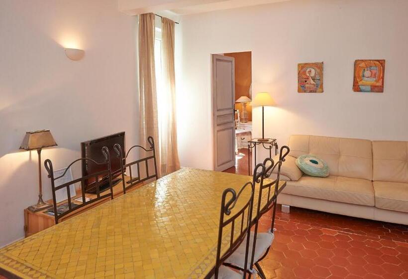 Bed and Breakfast La Grande Maison De Nans