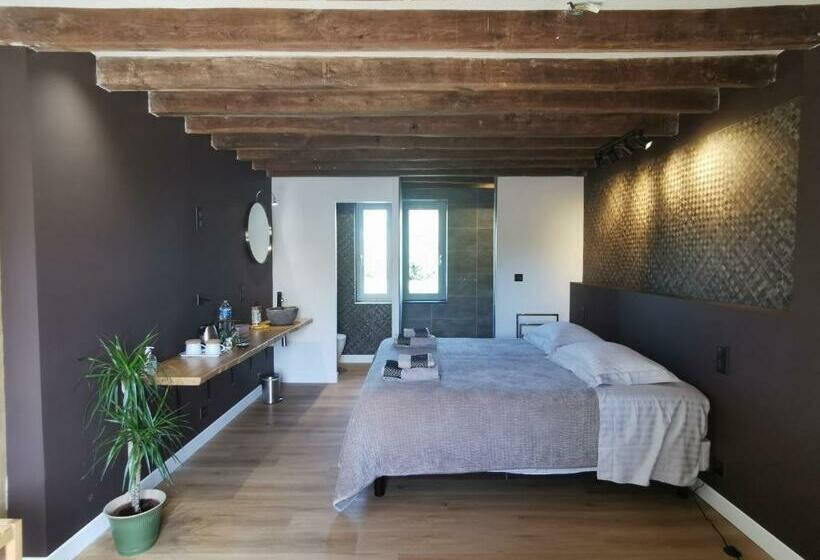 مبيت وإفطار La Jacquière