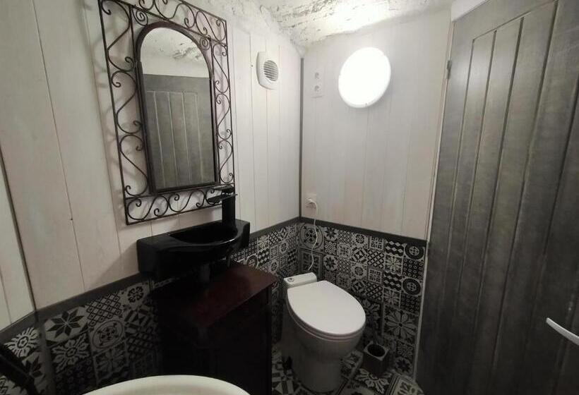 Bed and Breakfast Les Toits Rouges   Le Luxe De La Simplicité