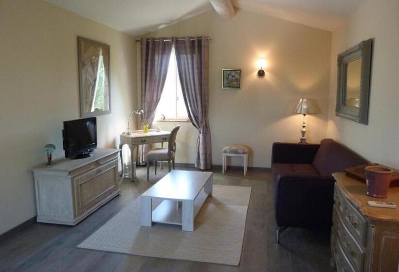 مبيت وإفطار Mas De Chantounette