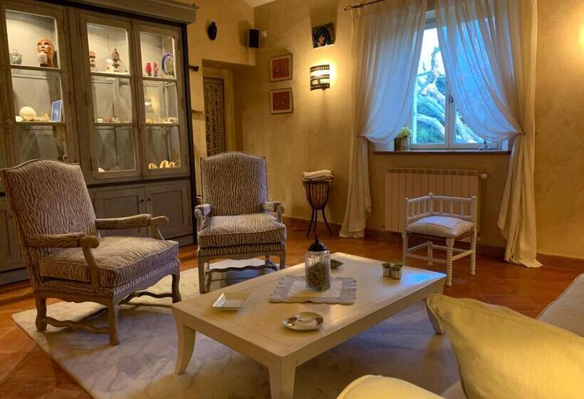 مبيت وإفطار Mas De Chantounette