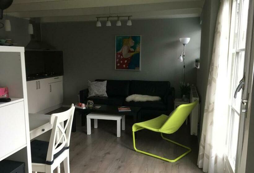 مبيت وإفطار T Laaisterplakky