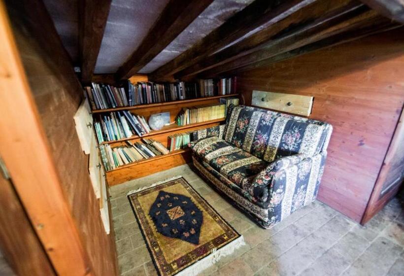 בית מלון כפרי Agriturismo Montecorboli