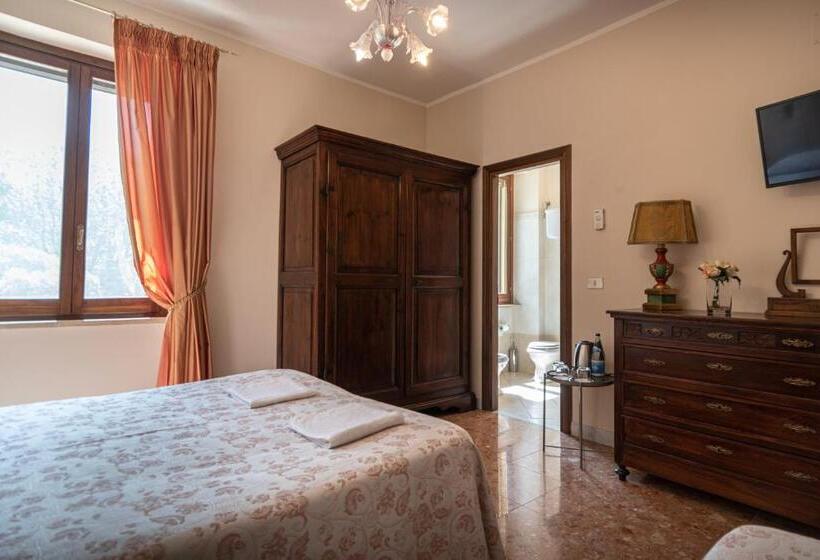 هتل Agriturismo Villa Val D Olivi