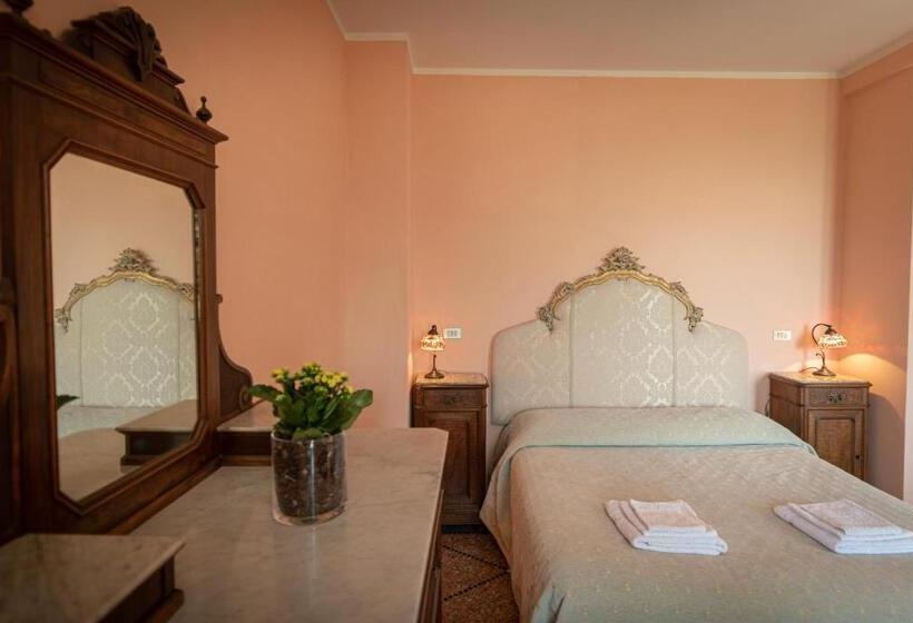 هتل Agriturismo Villa Val D Olivi