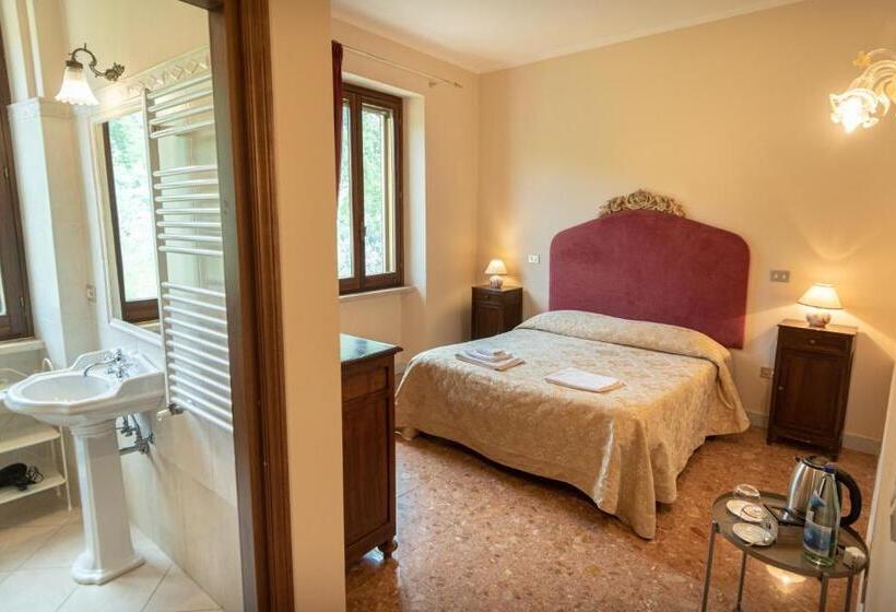 هتل Agriturismo Villa Val D Olivi