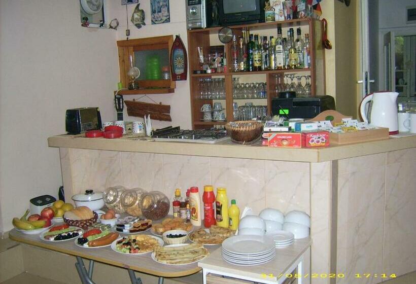 בית מלון כפרי Pasians